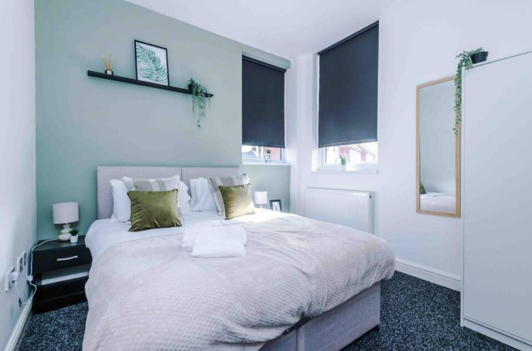 Spacious One-Bedroom Apartment In Saint Helens St Helens  Extérieur photo